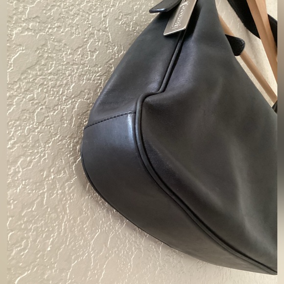 Vintage black leather Coach shoulder bag - Picture 3 of 9